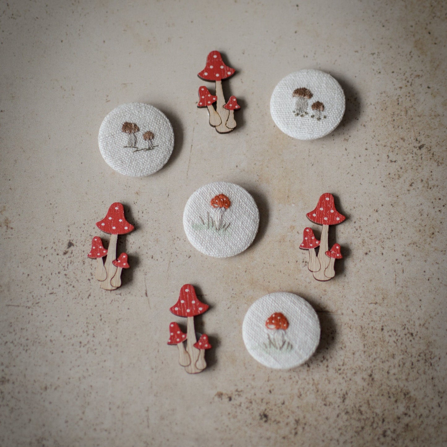 Hand-Embroidered Mushroom Brooch – Fly Agaric or Bolete on Antique Linen (3 cm)