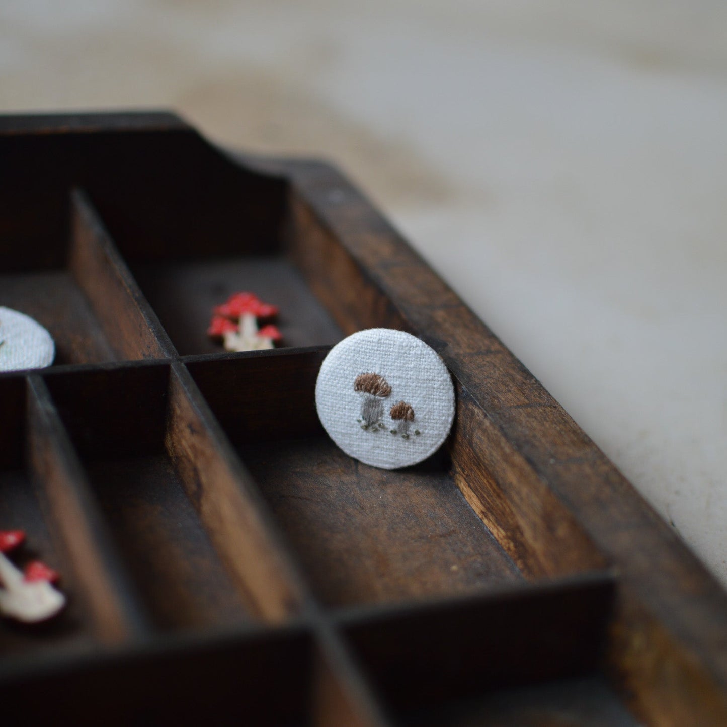 Hand-Embroidered Mushroom Brooch – Fly Agaric or Bolete on Antique Linen (3 cm)