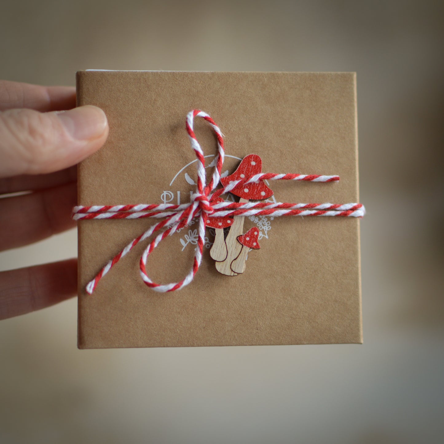 Festive Fox Terrier Embroidered Badge – 3 cm