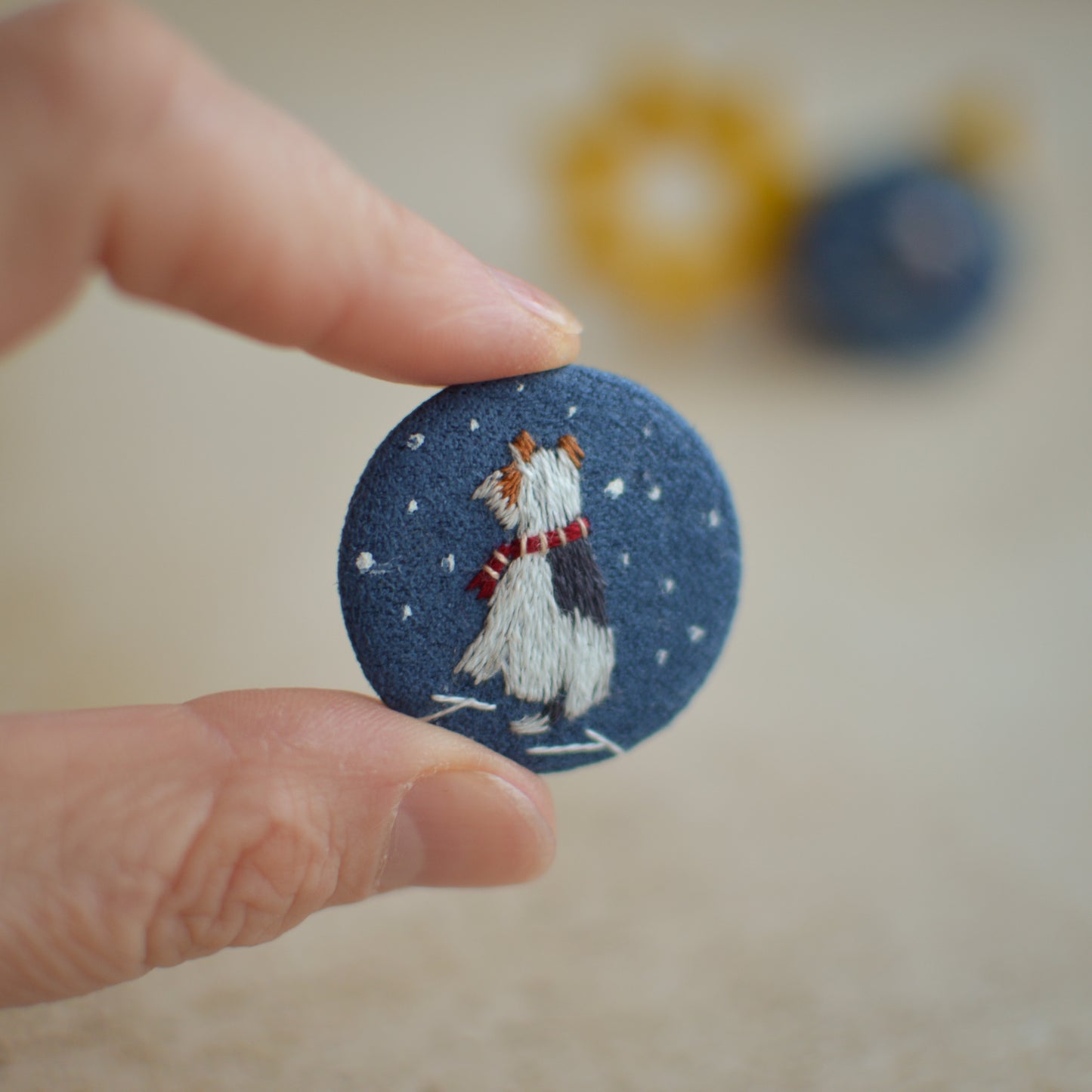 Festive Fox Terrier Embroidered Badge – 3 cm