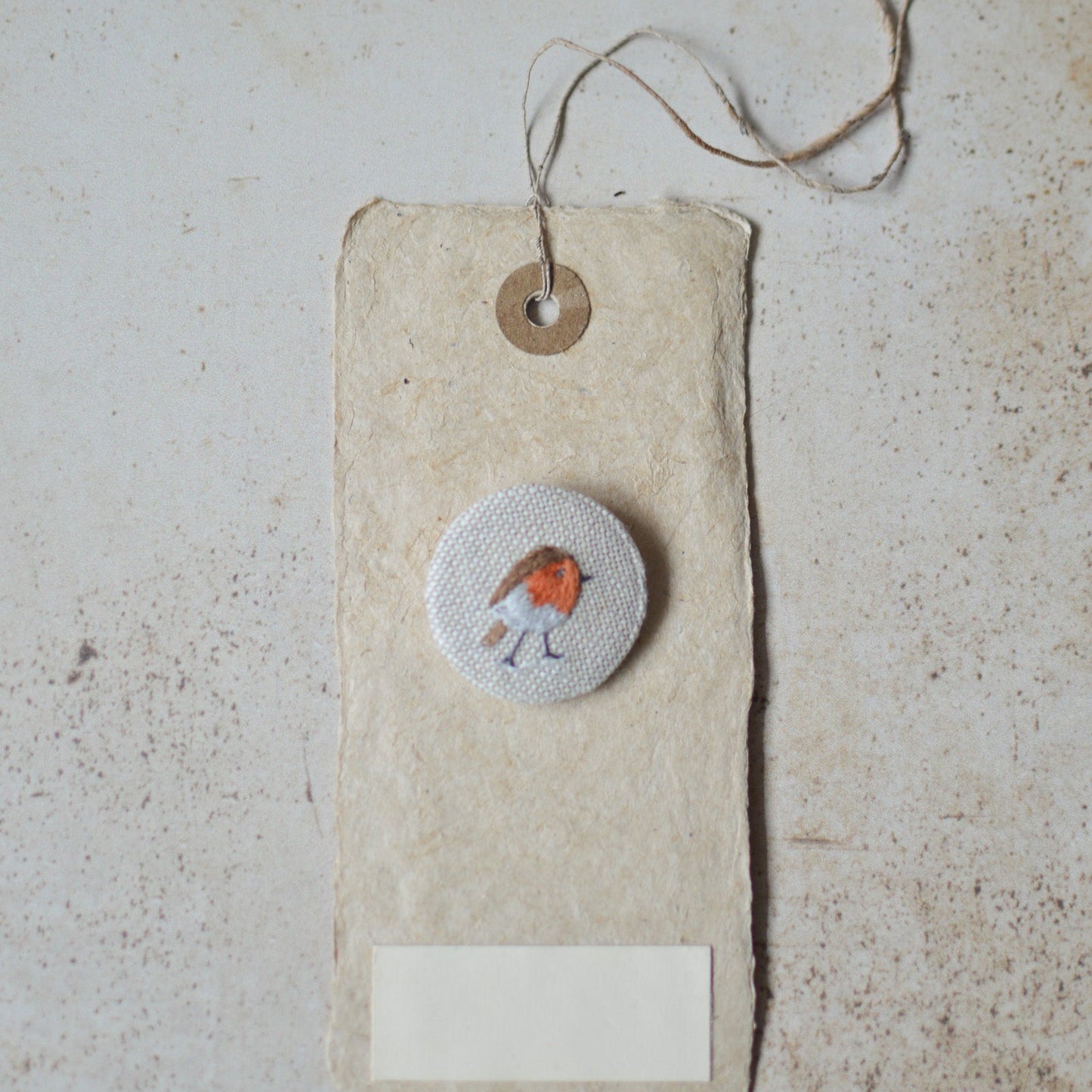 Robin Embroidered Badge – 3 cm