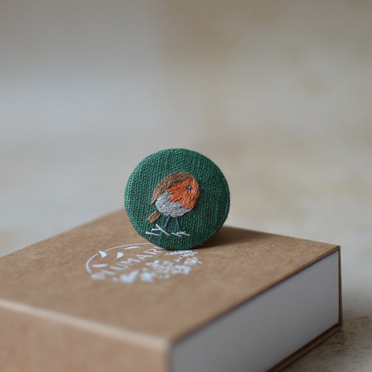 Robin Embroidered Badge – 3 cm