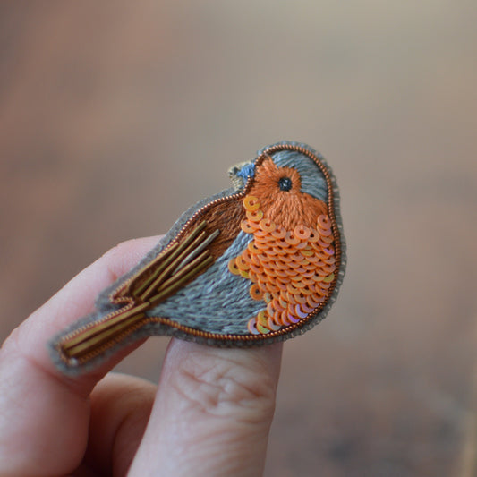 Embroidered robin brooch